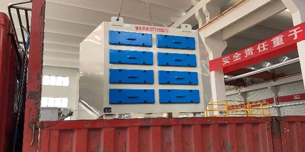 耀先<i style='color:red'>活性炭吸附箱</i>發貨嘍，好產品奔赴新戰場，助力廠家環保達標