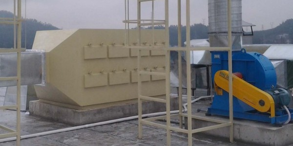 耀先活性炭吸附設(shè)備